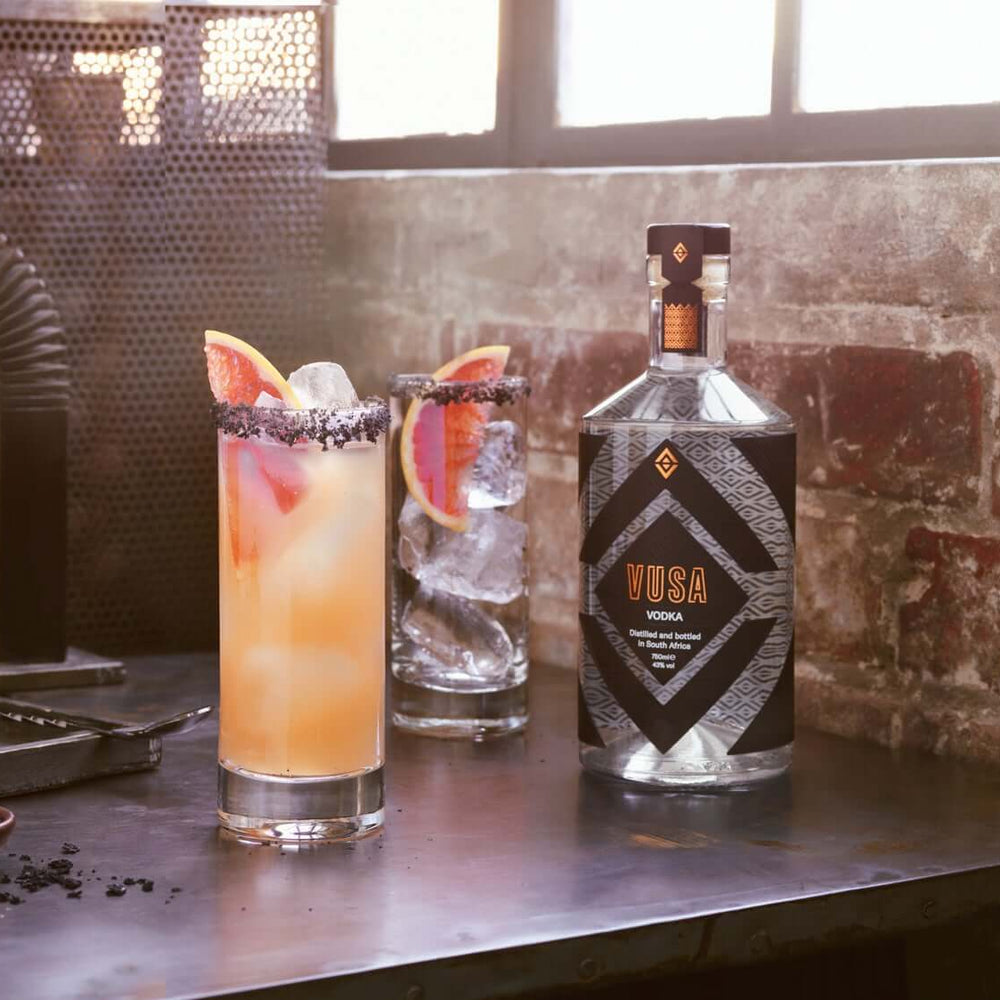 
                  
                    Vusa Vodka | Premium African Spirit - Blue Habu 酒店
                  
                